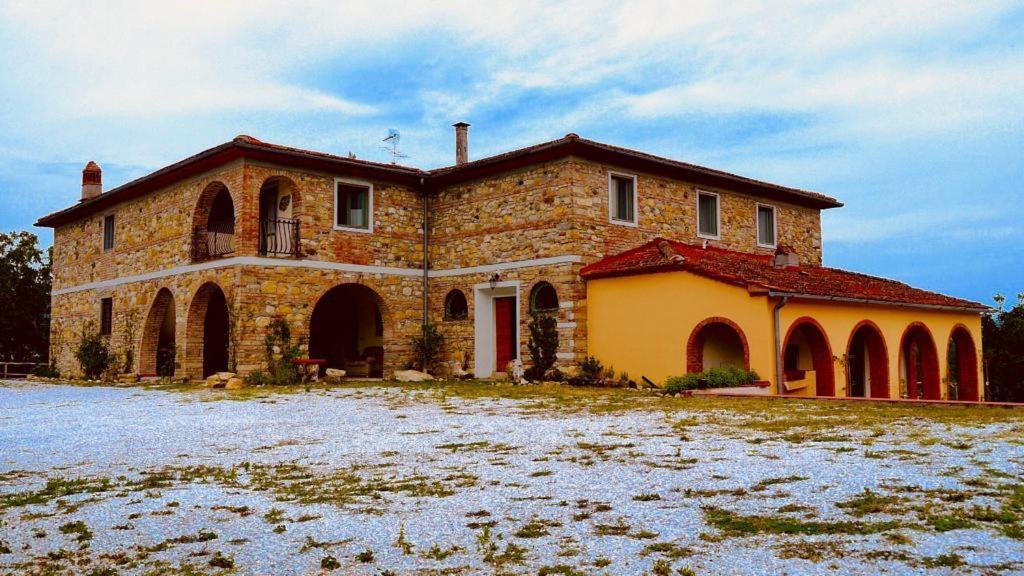 Podere Il Sasso Barberino di Mugello Luaran gambar